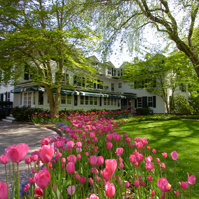Huntting Inn